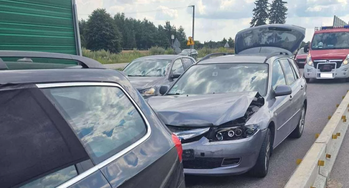 4-latek trafił do szpitala. Wypadek z udziałem dwóch pojazdów [zdjęcia]