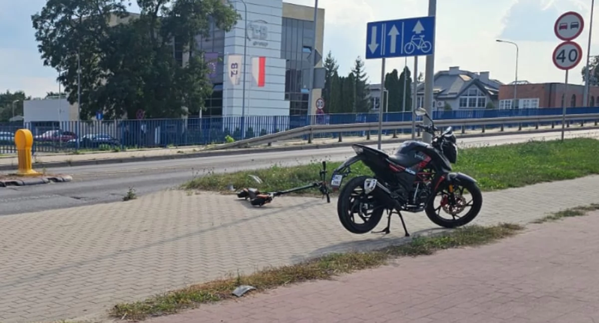 Hulajnogą elektryczną po pasach wprost pod motorower. Groźne zdarzenie w Ciechanowie