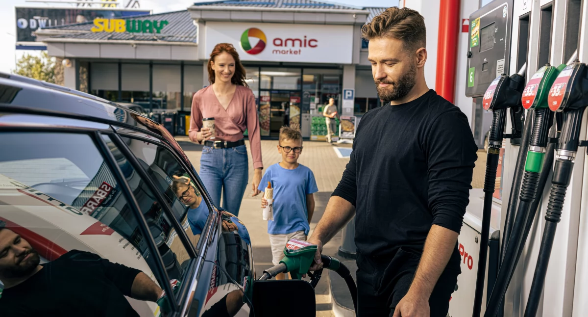 Uroczyste otwarcie nowej stacji AMIC Energy z restauracją Subway w Sońsku koło Ciechanowa 