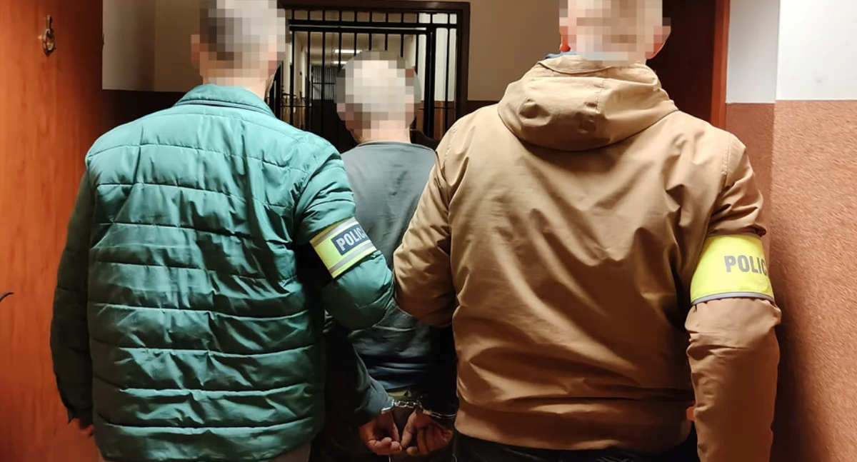 Syn zaatakował obcokrajowców, u ojca znaleziono narkotyki. Zaskakujący finał jednego zgłoszenia [wideo/zdjęcia]