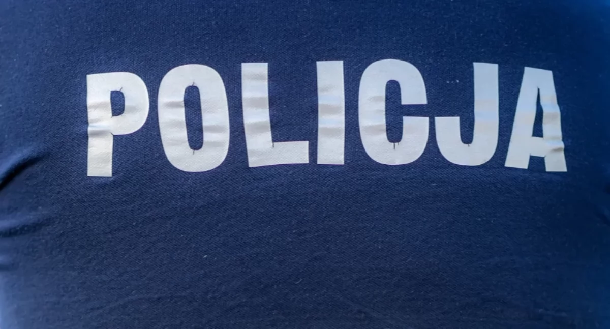 Był pijany i miał narkotyki. Spowodował kolizję pod Ciechanowem i próbował oszukać policję