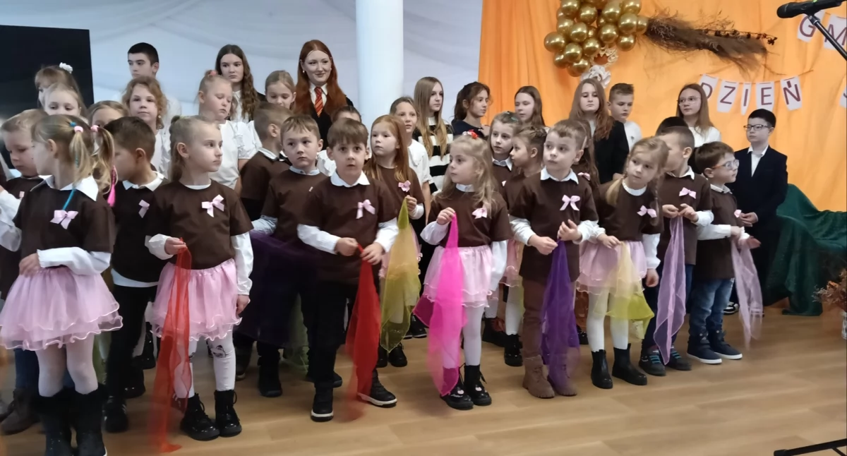 Piękne występy podczas Gminnego Dnia Seniora w Ojrzeniu [zdjęcia]