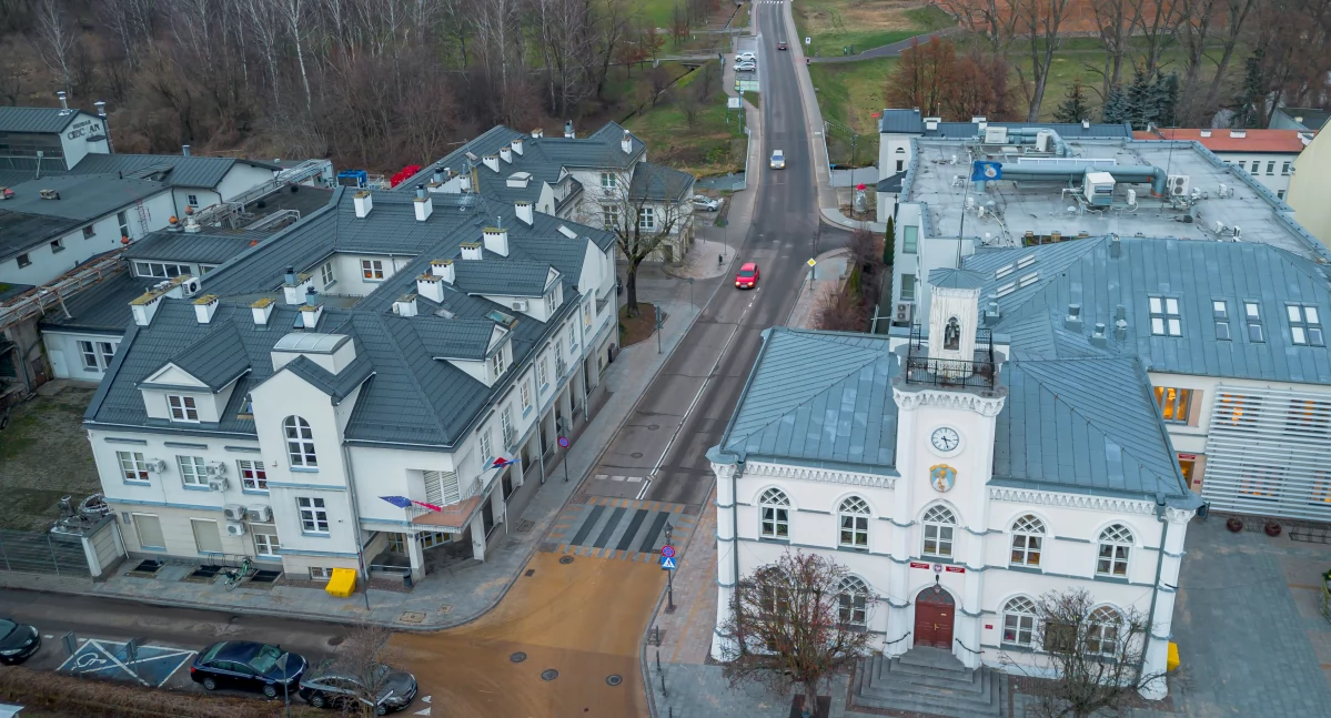 W Ciechanowie nie będzie podwyżek podatków oraz opłat za śmieci, parkingi i autobusy miejskie 