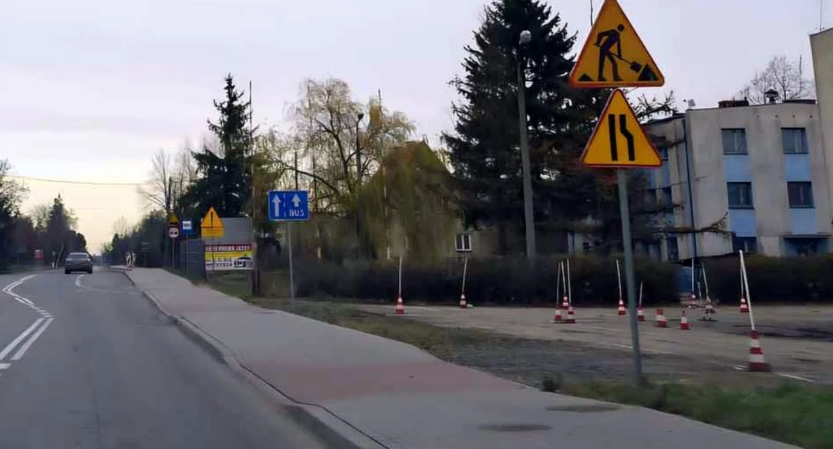Wypadek podczas robót drogowych. Auto potrąciło pracownika