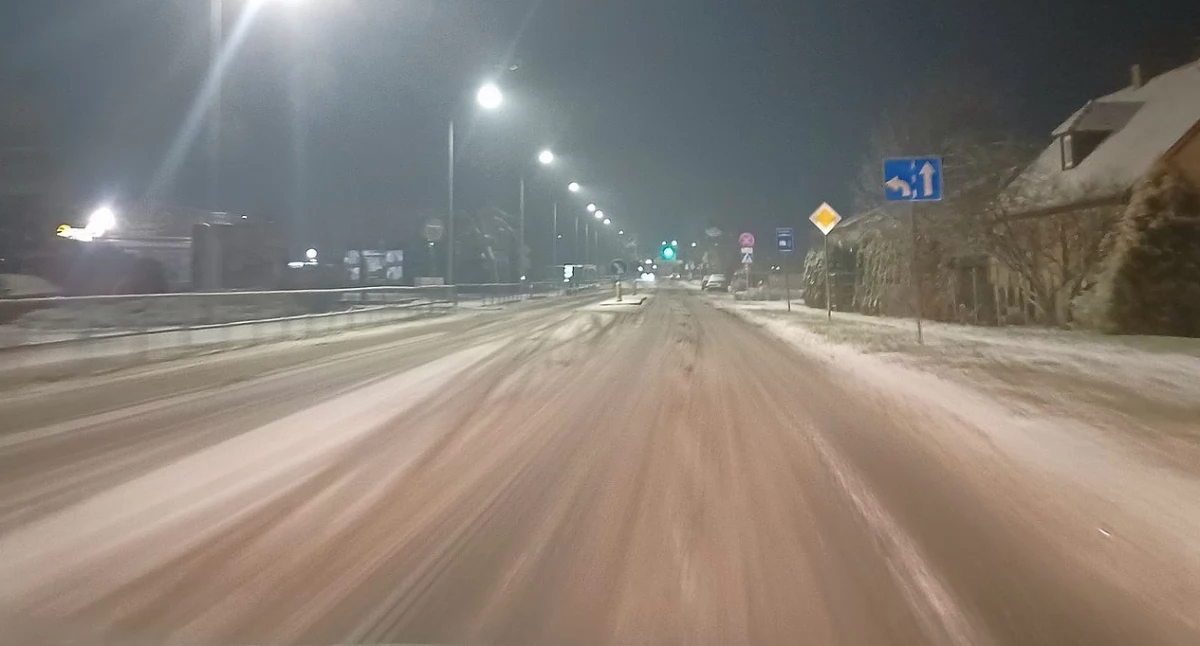 Na drogach może być niebezpiecznie. Alert w powiecie ciechanowskim