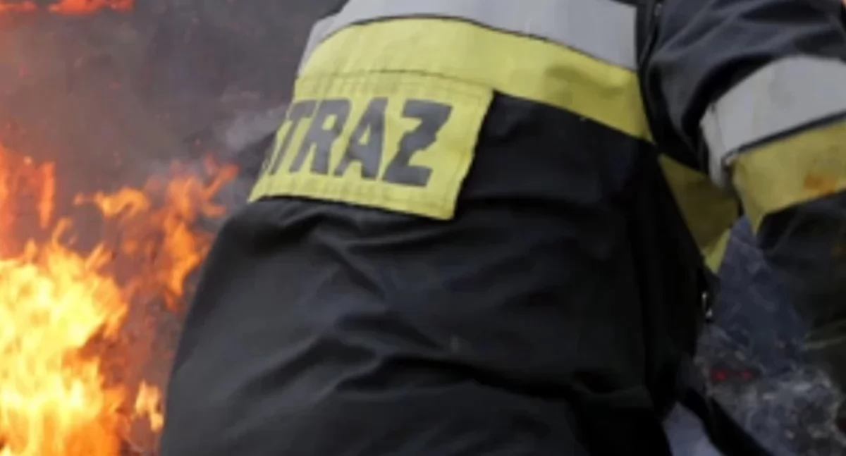 Pożar domu i garażu w Ciechanowie