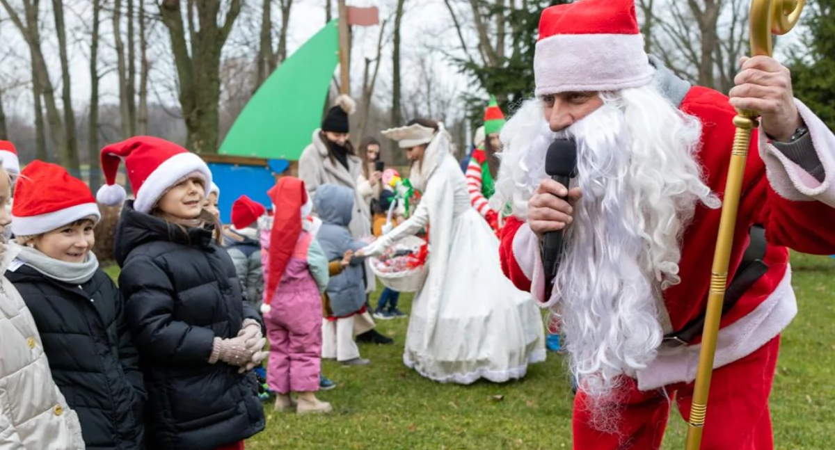 Święty Mikołaj już gotowy na trasę po powiecie ciechanowskim [program]