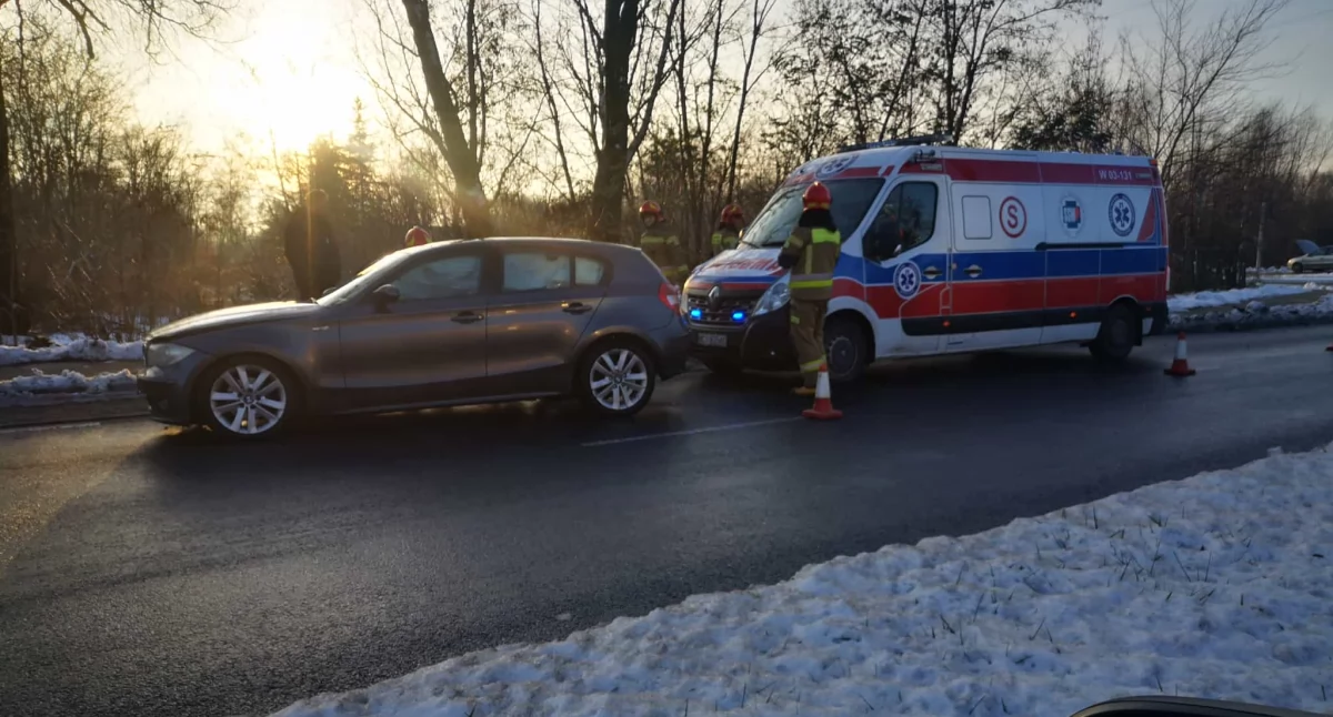 Zderzenie osobówek w Ciechanowie [zdjęcia]