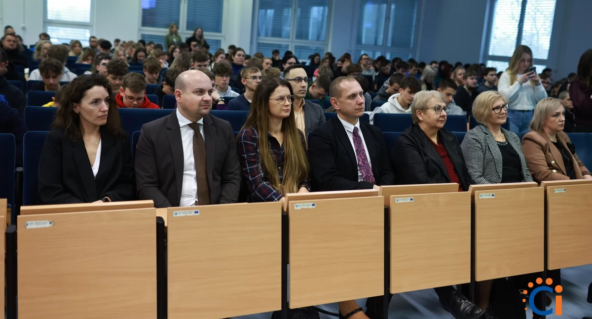 Kręta ścieżka zawodowej kariery. Za nami XIII Akademickie Targi Pracy w Ciechanowie [zdjęcia]