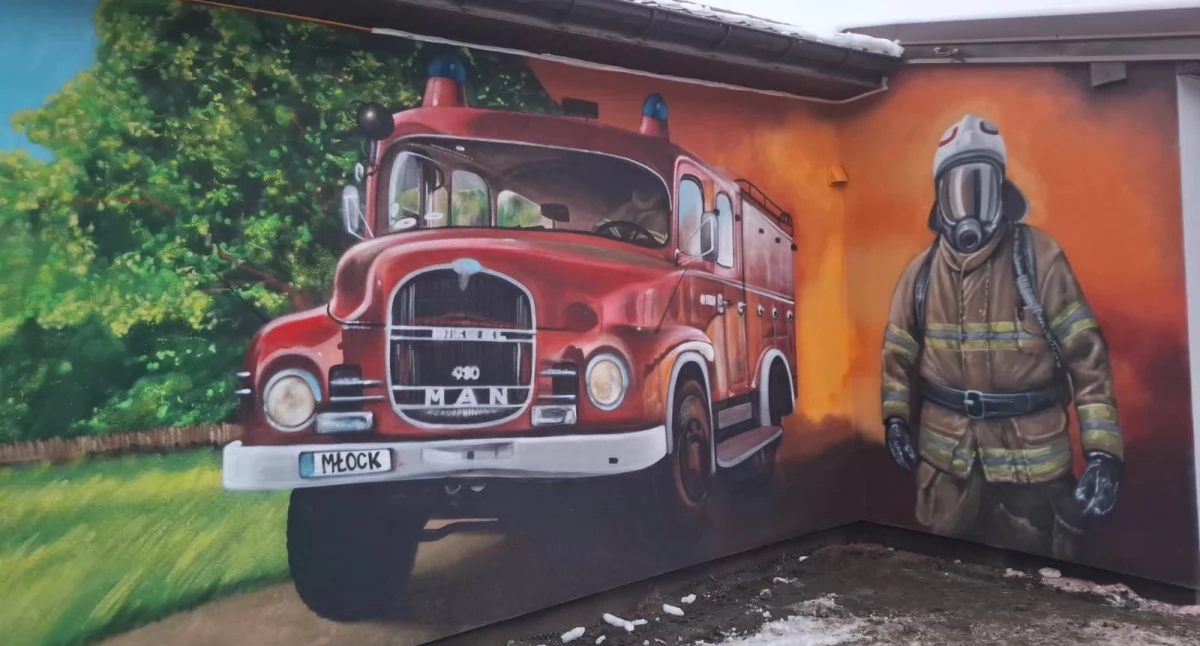 Remont zakończony. Na strażnicy w gm. Ojrzeń pojawił się piękny mural [zdjęcia]