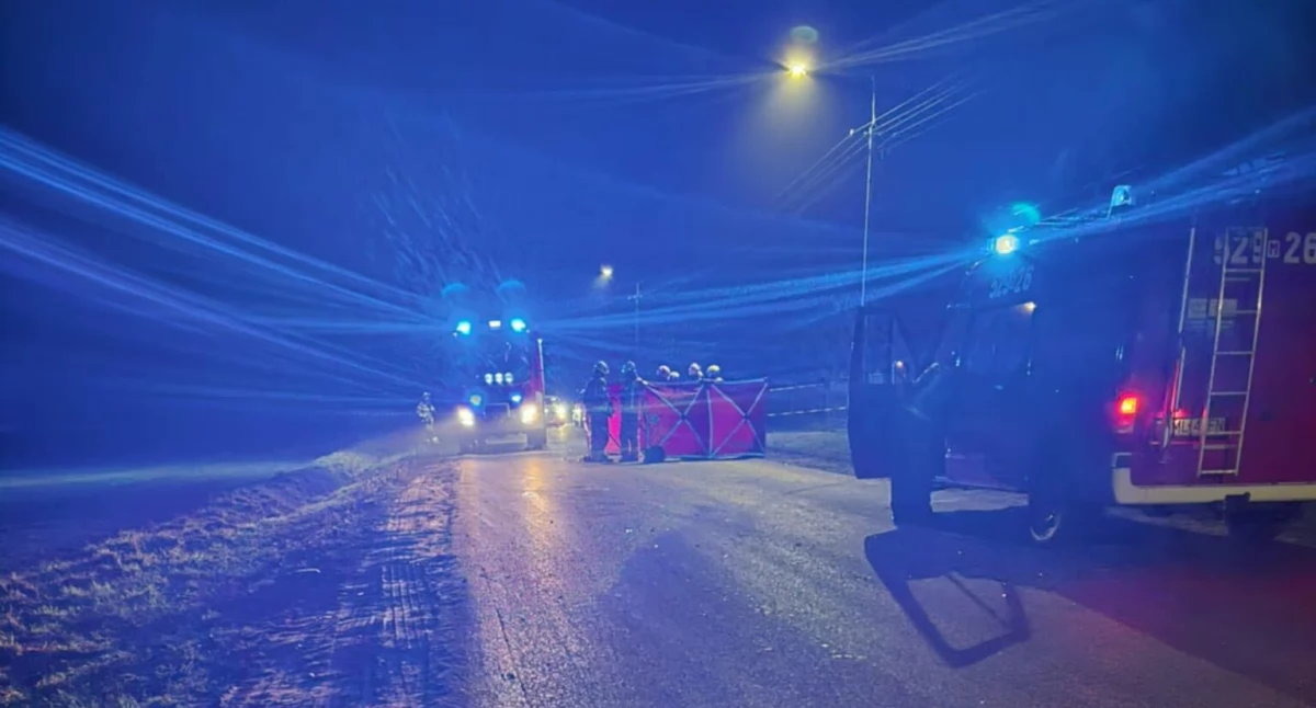 Tragedia na drodze. 35-letni pieszy zginął pod kołami osobówki