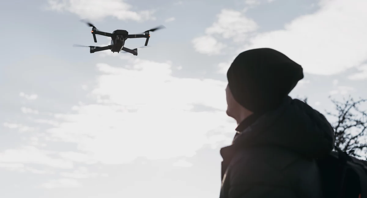 Dron spadł na dom w pobliżu Ciechanowa. Do kogo należał?