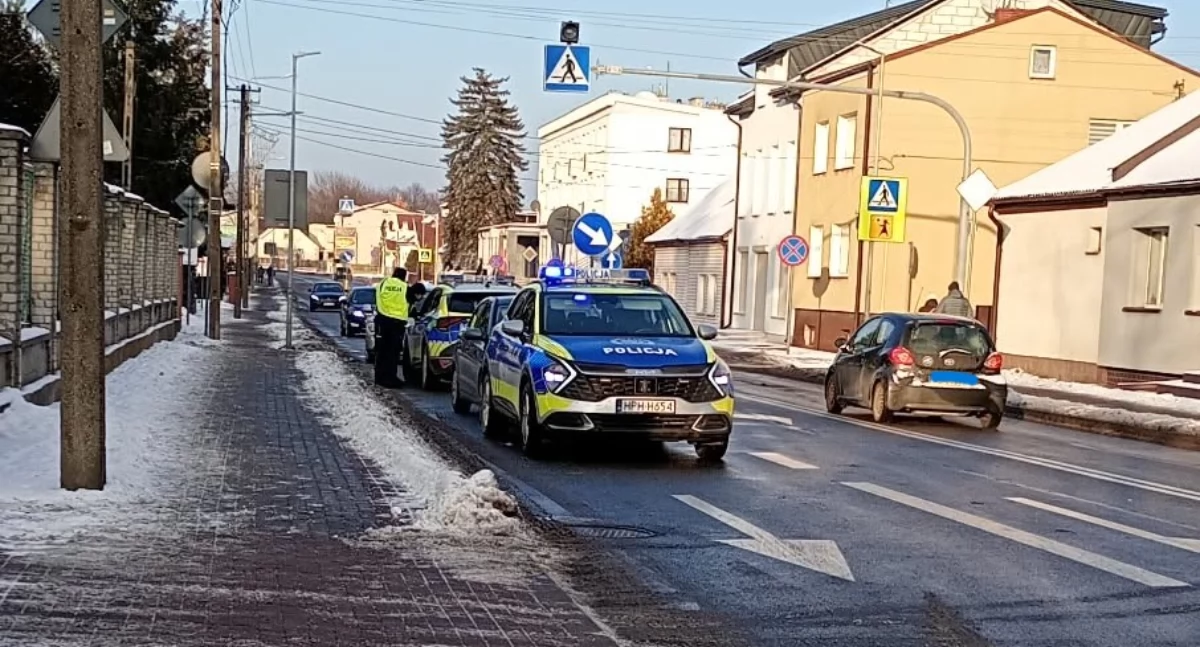 Kierowca bmw potrącił 17-letnią pieszą na pasach