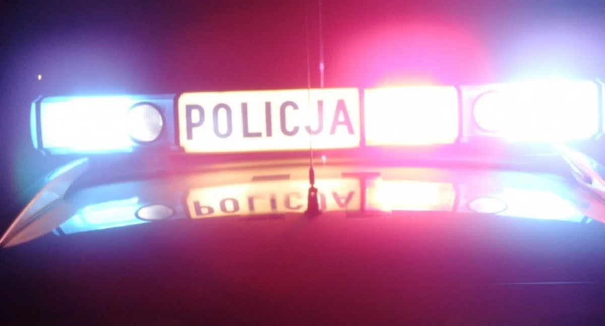Ciechanowianin mógł doprowadzić do tragedii. Po przyjeździe policji nie chciał opuścić auta