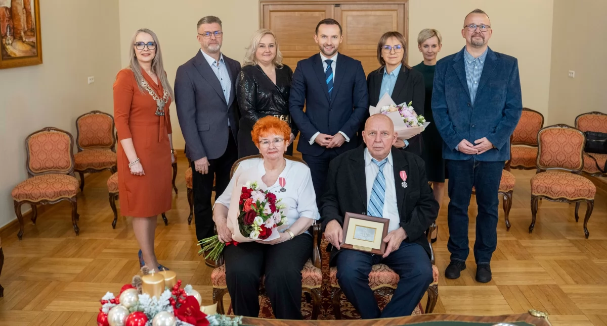 Przeżyli razem 50 lat, otrzymali medale. Wyjątkowy jubileusz Ciechanowian [zdjęcia]