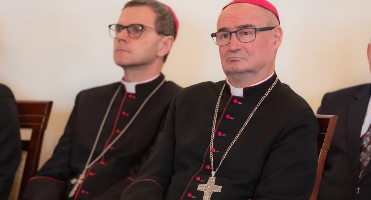Biskup płocki zarządził zbiórkę w parafiach całej diecezji