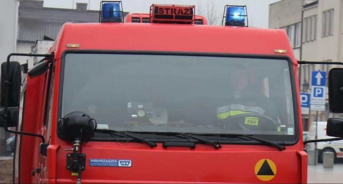 Wybuch w aucie osobowym w pobliżu Ciechanowa