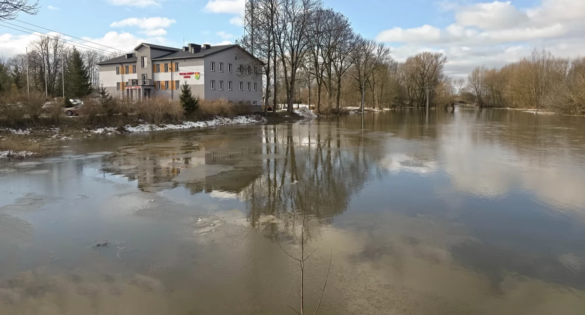 Łydynia z trudem mieści się w korycie, Sona już wylała [zdjęcia]
