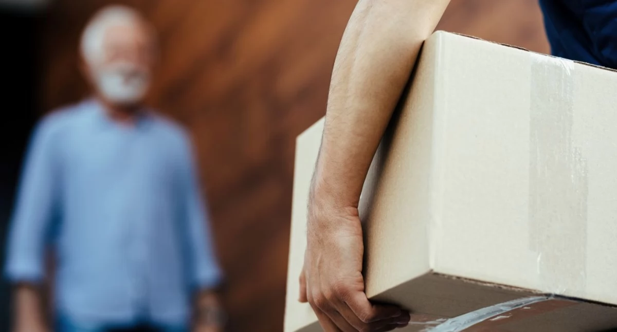 Tani i bezpieczny łańcuch dostaw – jak wybrać sprawdzonego producenta i dostawcę opakowań?