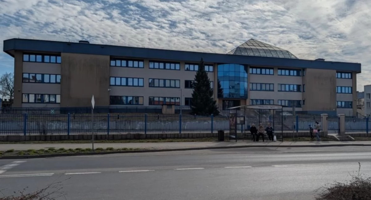 Biurowiec Orange w centrum Ciechanowa oficjalnie sprzedany. Jest nowy właściciel