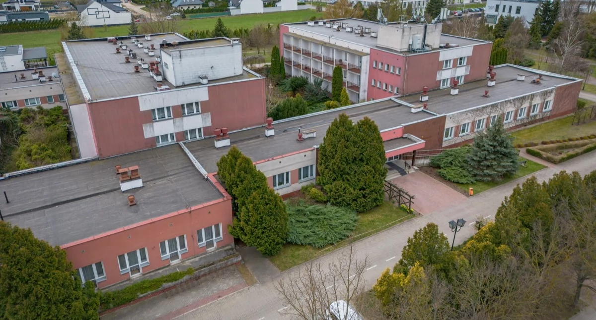 Osiem firm złożyło oferty na modernizację Kombatanta w Ciechanowie