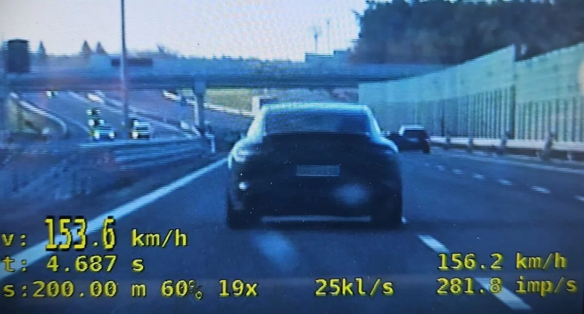 Recydywista łamał przepisy za kierownicą Porsche. Zatrzymała go grupa SPEED