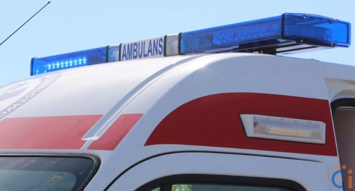 Nieprzytomny nastolatek leżał na jezdni. Trafił do szpitala w Ciechanowie