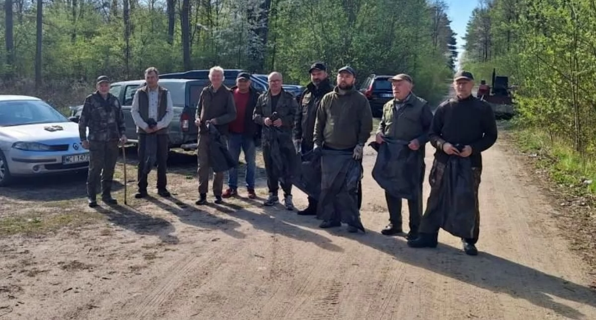 Posprzątali lasy. Cenna inicjatywa PZŁ w Ciechanowie [zdjęcia]