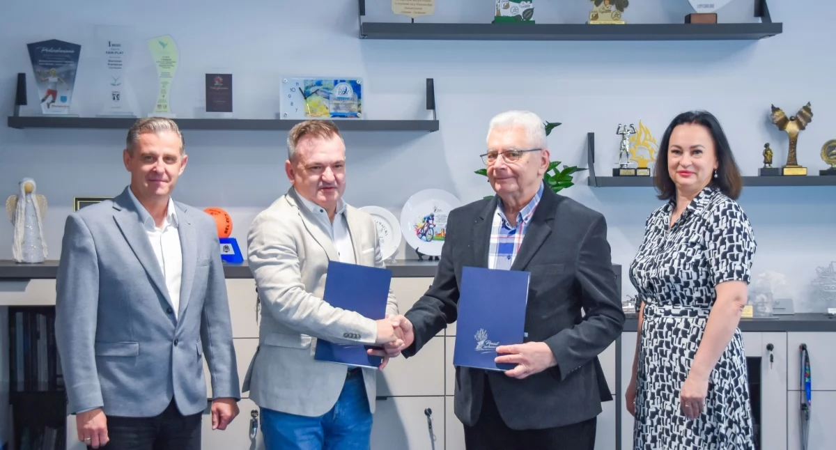 W Ciechanowie rusza wielomilionowa inwestycja. Podpisano właśnie umowę [zdjęcia]