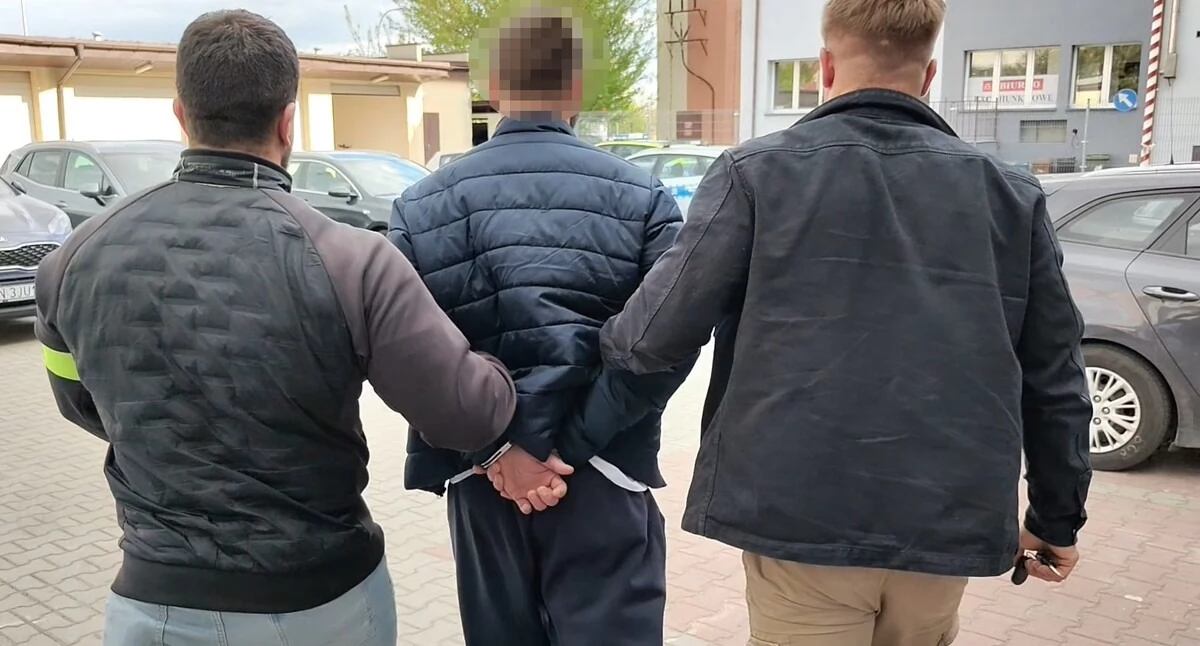 Kobieta przygotowała już torebkę z pieniędzmi. Policja zatrzymała oszusta 
