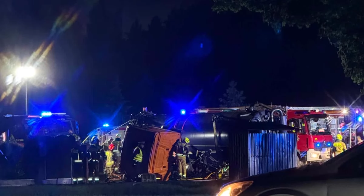 [AKTUALIZACJA] Tragiczny wypadek na drodze Ciechanów-Glinojeck. Trwa akcja służb 