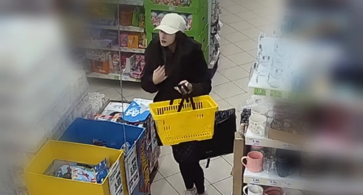 Policja poszukuje młodej kobiety. Jest podejrzewana o przestępstwo [wideo/zdjęcia]