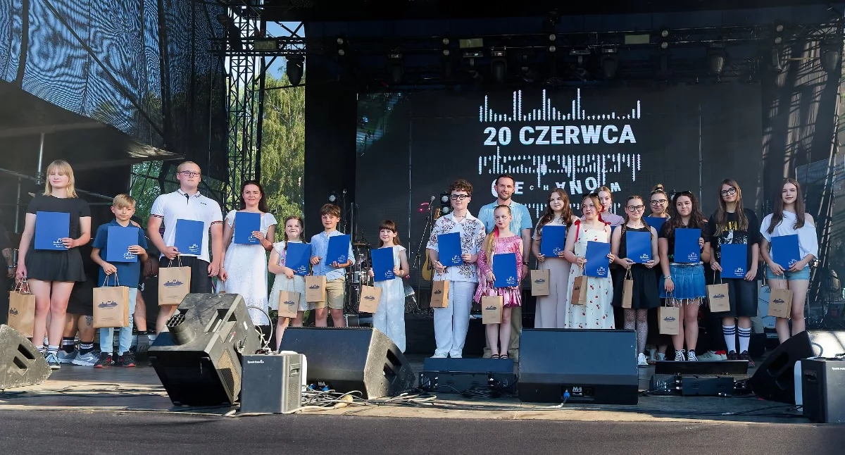 Nagrody dla najzdolniejszych artystycznie uczniów ze szkół w Ciechanowie [zdjęcia]