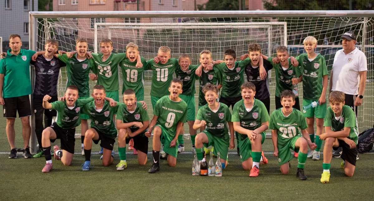 Awans jest ich! Młodzicy MKS Ciechanów zagrają w lidze wojewódzkiej [zdjęcia]