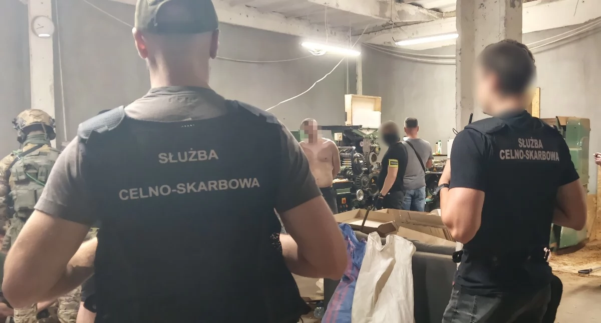 Grupa przestępcza rozbita w pobliżu Ciechanowa. Akcja CBŚP i KAS [wideo/zdjęcia]