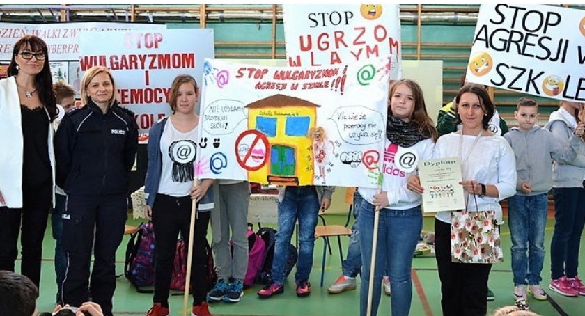 Tydzień walki z wulgaryzmami, agresją i cyberprzemocą w ciechanowskiej Czwórce (zdjęcia)