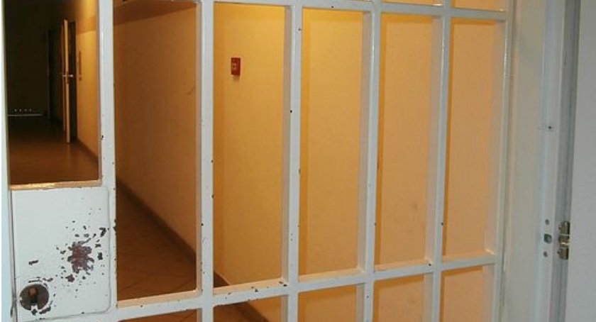 U sąsiadów: Syn znęcał się nad matką. Policję zawiadomiła jego siostra