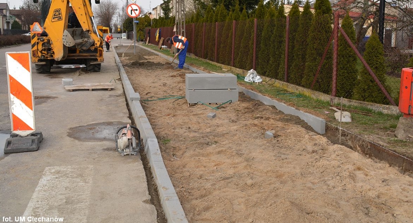 Na ul. Wyspiańskiego ruszyła budowa ostatniego fragmentu chodnika