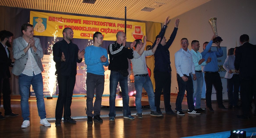 Uroczysta gala zakończyła tegoroczną edycję Ligi Zakładowej (zdjęcia)