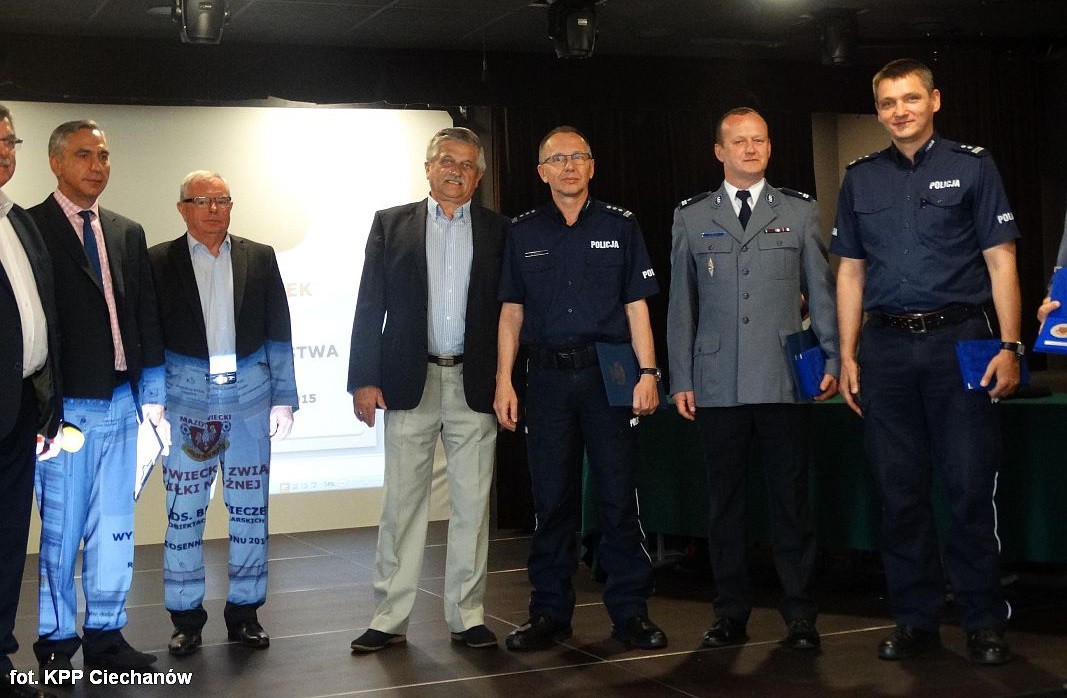 Ciechanowska policja wyróżniona za zabezpieczanie meczów piłkarskich
