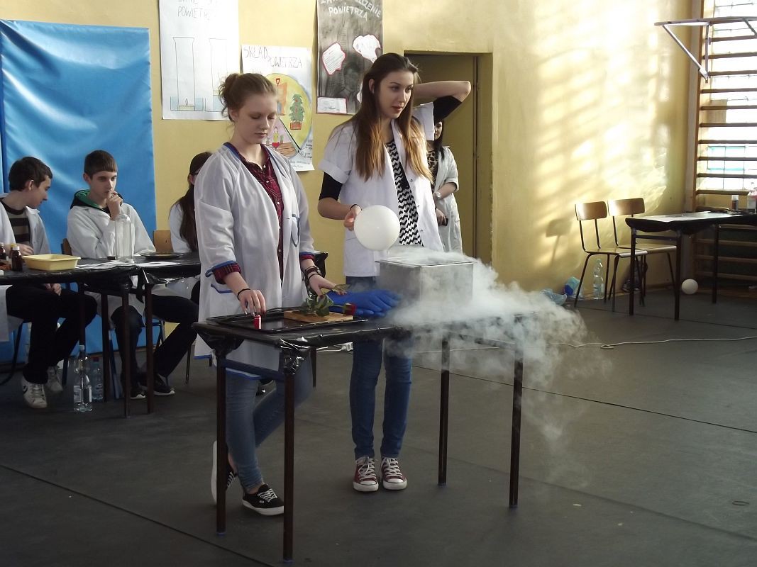 „Małe laboratorium” w Gimnazjum nr 1 (zobacz zdjęcia)