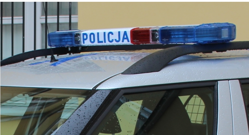 Incydent podczas uroczystości na pl. Piłsudskiego. Zatrzymano dwie osoby