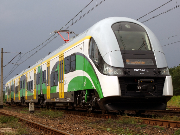Umowa na kompleksową modernizację taboru KM podpisana