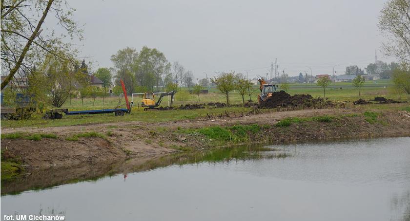 Na osiedlu Kargoszyn powstaje teren rekreacyjny nad wodą