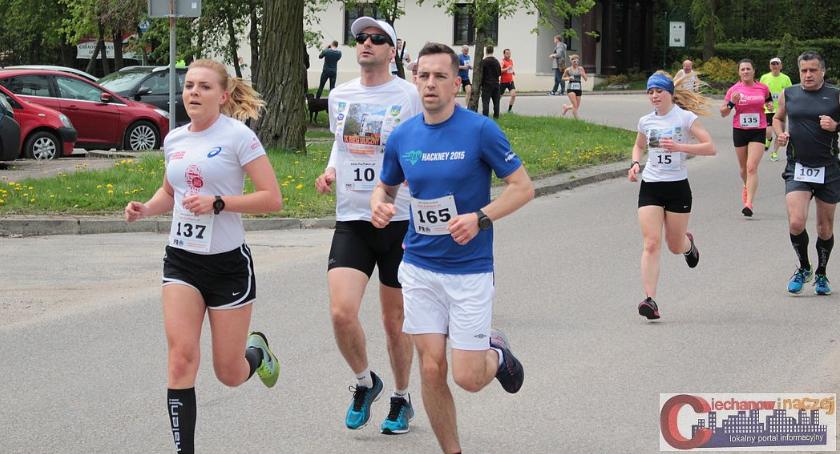 Blisko 160 osób pobiegło z Opinogóry do Ciechanowa (zdjęcia)