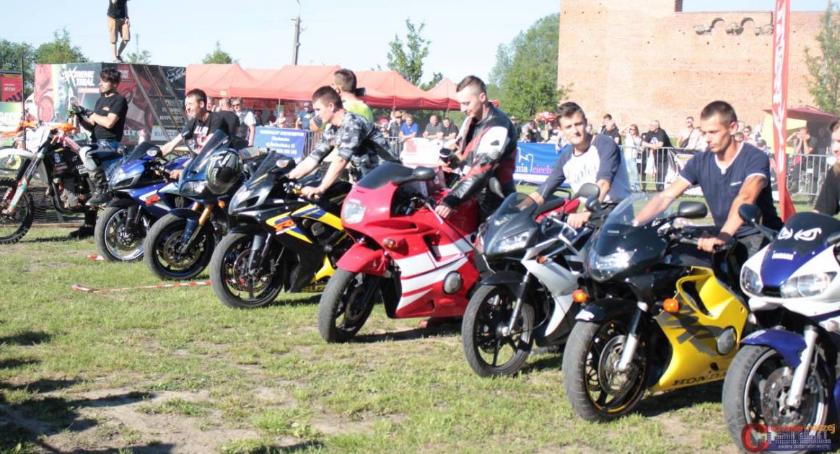 Motocyklowe święto w Ciechanowie - relacja wideo