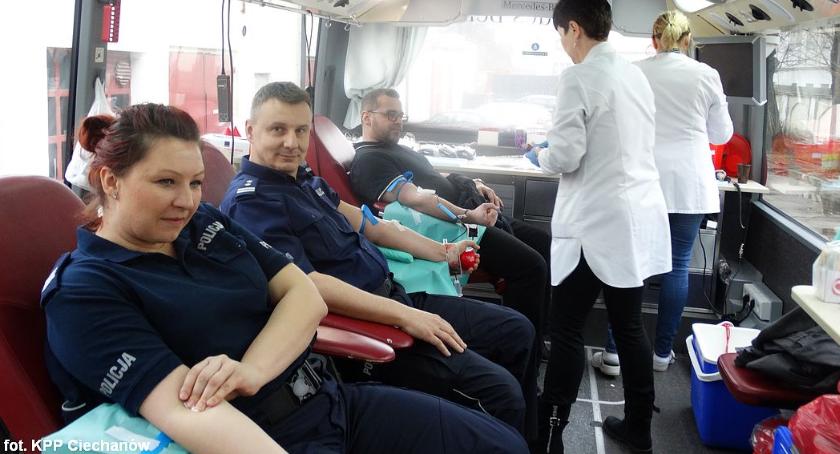 Oddaj krew z ciechanowską policją