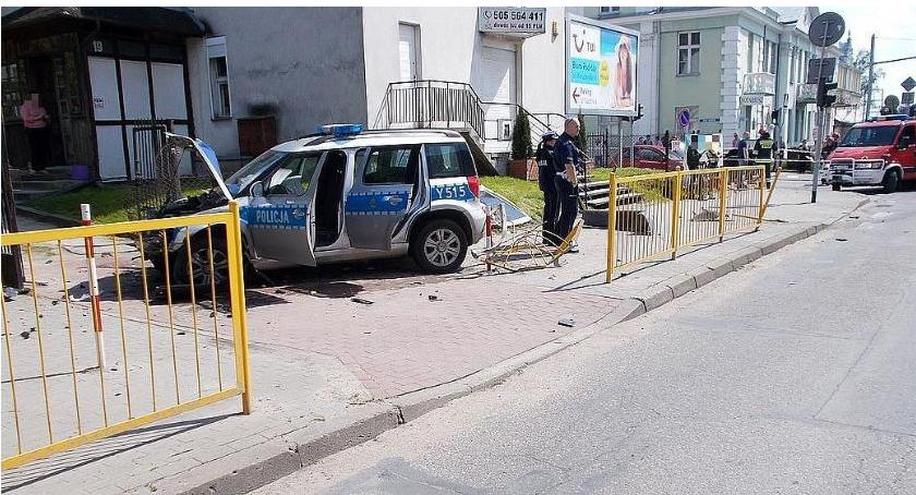 Po karambolu z udziałem radiowozu: Policjant odpowie przed sądem