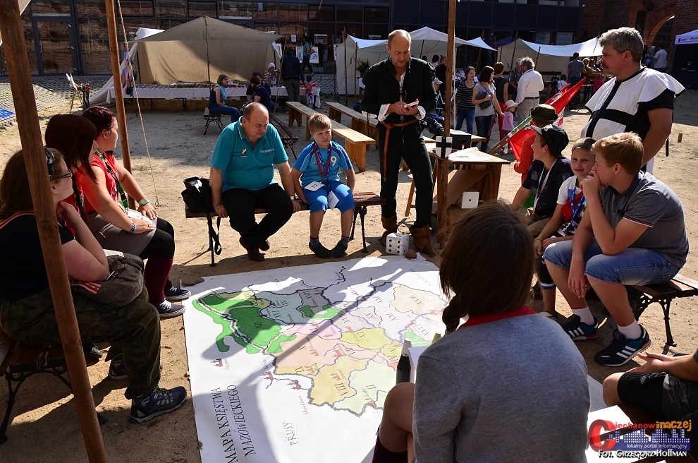 Średniowieczna lekcja historii na zamku w Ciechanowie (zobacz zdjęcia)