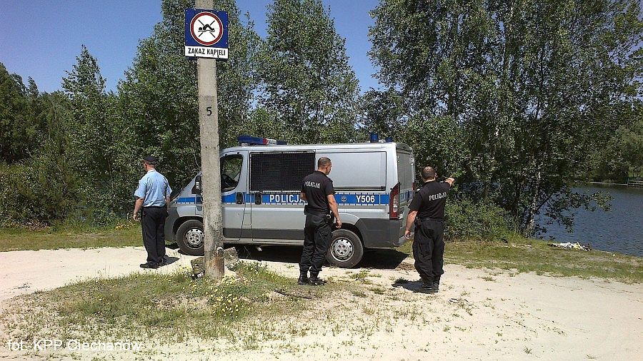 Policja kontroluje kąpieliska
